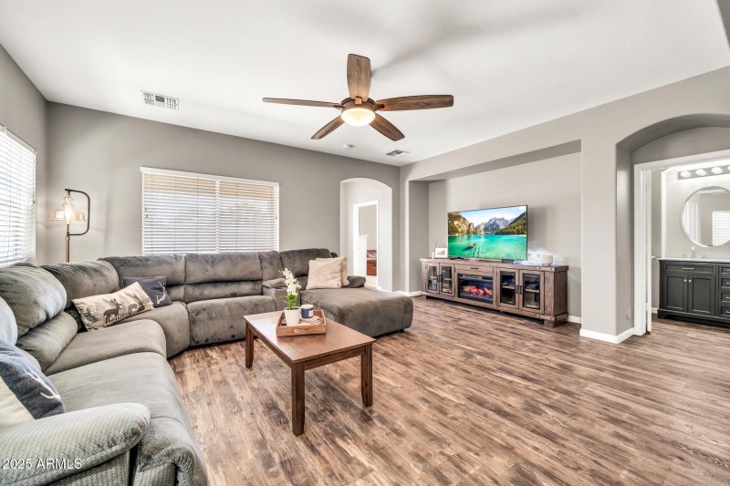16917 W Sonora St-10_(2048)