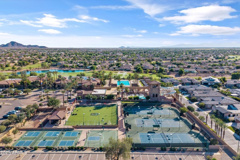 Seville Amenities
