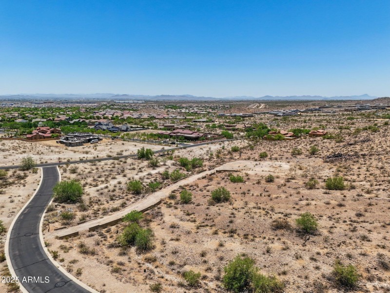 4-web-or-mls-3284-n-highlands-dr