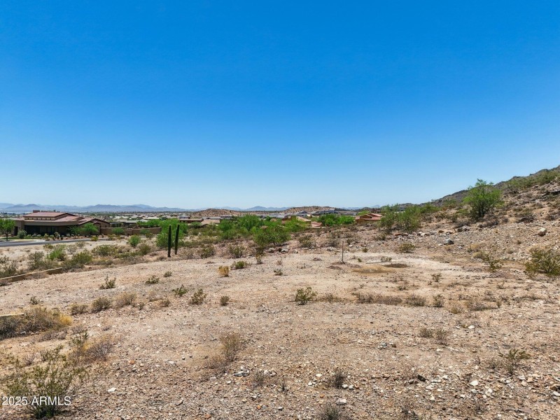 20-web-or-mls-3284-n-highlands-dr