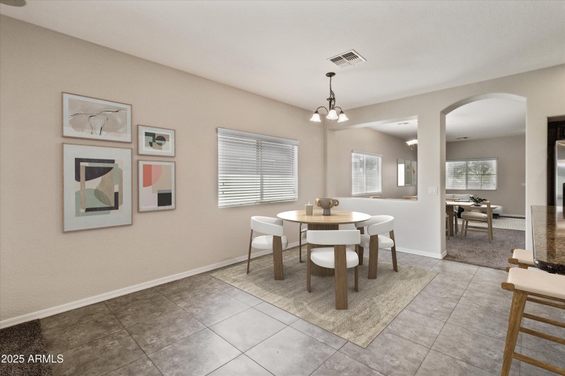 838 W Basswood Eat In Kitchen Virtually