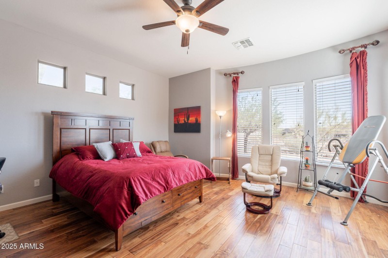 34-web-or-mls-Nora-34