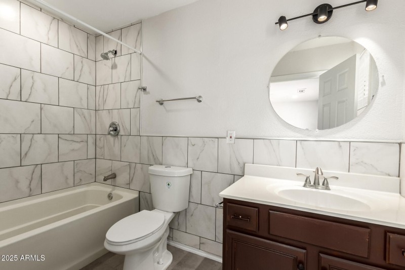 2nd Master Bath