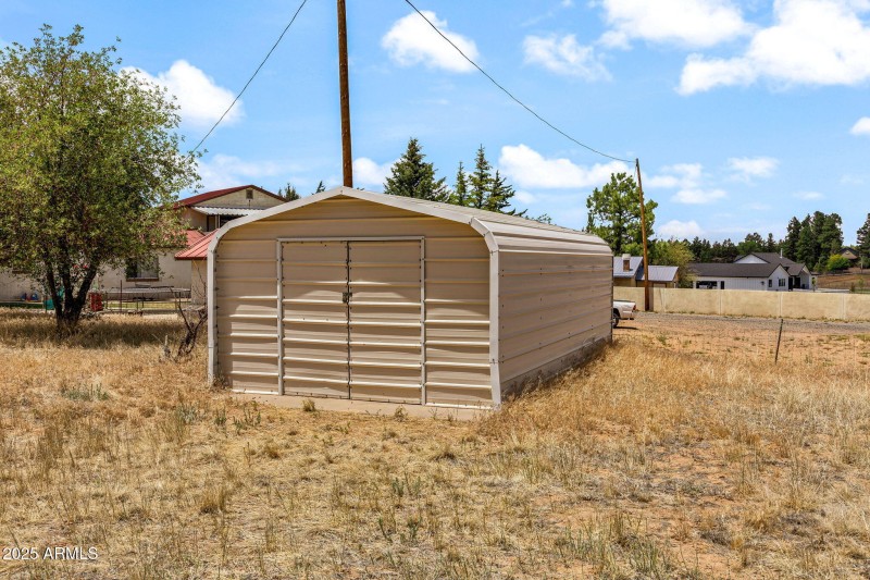 Shed with slab