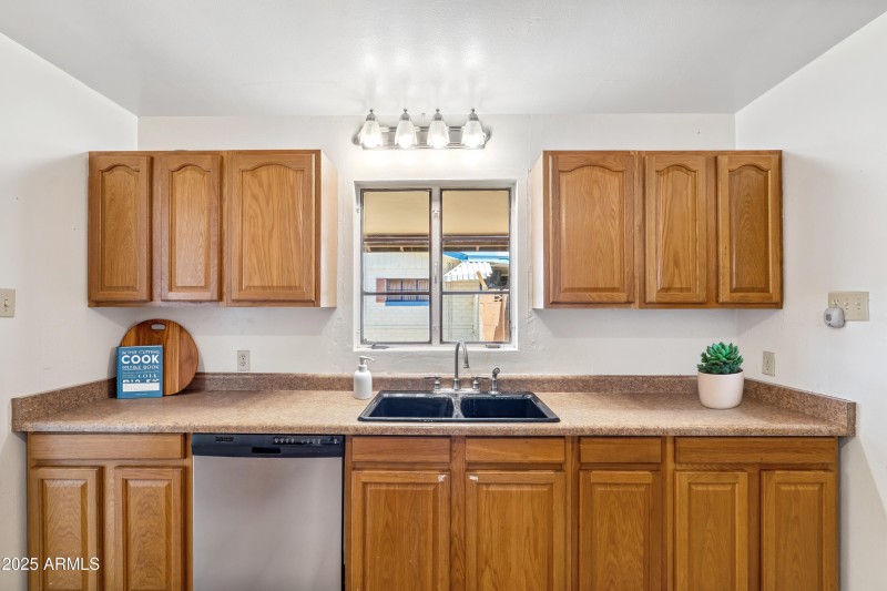 Kitchen Sink Area