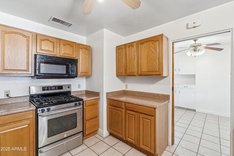 Kitchen Dining Passthrough
