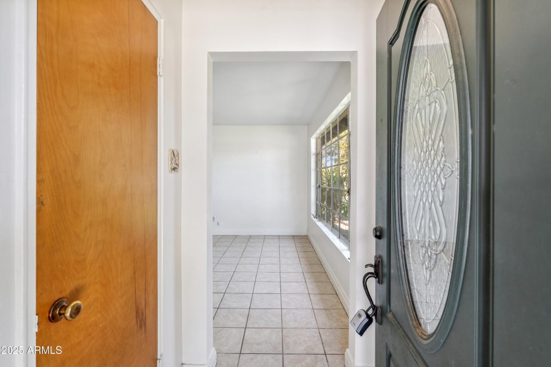 Entry + Coat Closet