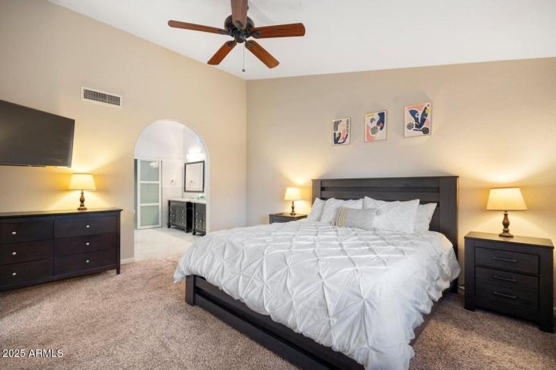 thumbnail_36724-125021-GbOp6LLgZWmLvZc2-