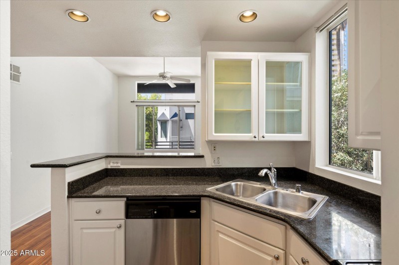Kitchen + Laundry