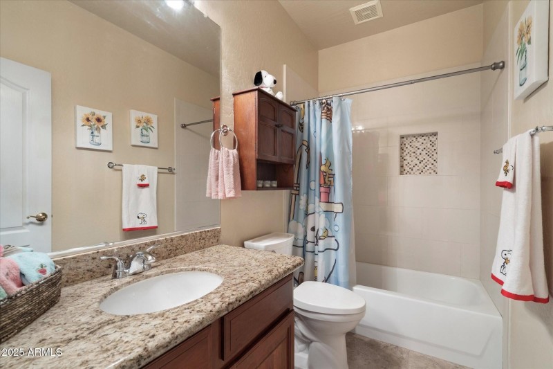 Upstairs bath 3