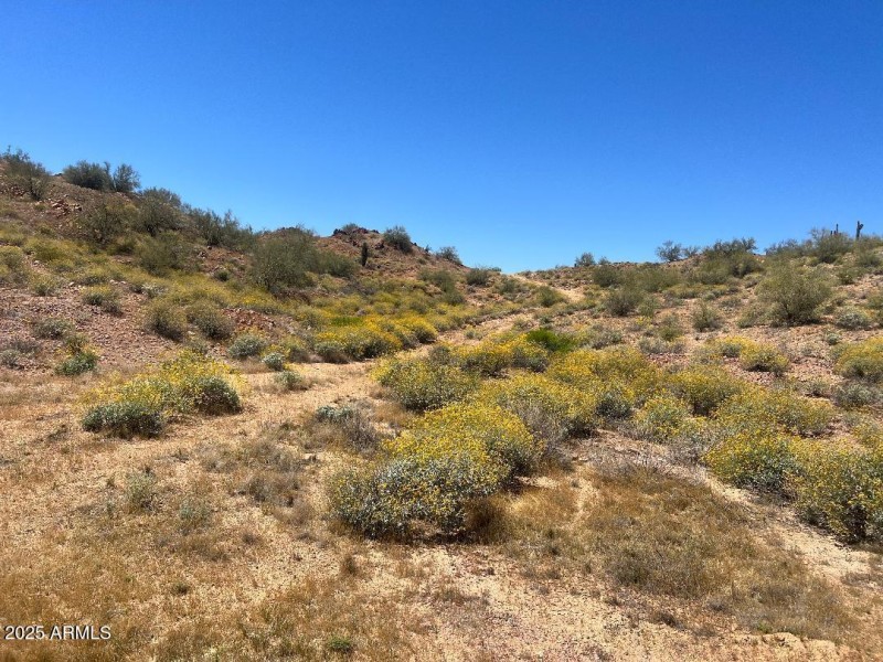 0 W Butte Creek Bld front veiw