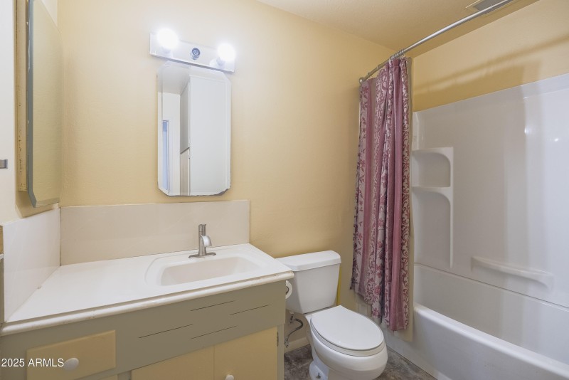 2nd Bathroom