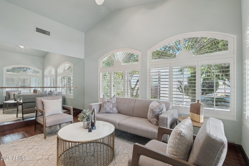 sitting area
