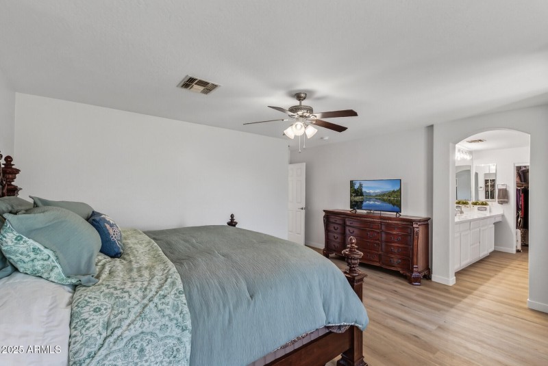 35 Primary Suite 3