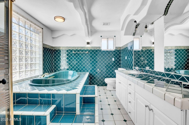 22-web-or-mls-538 S Macdonald-22