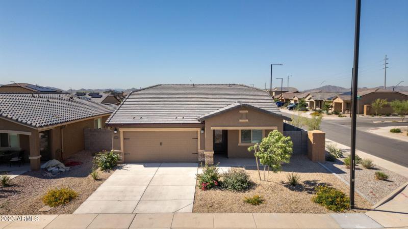 1-web-or-mls-25847 W Winston Dr Buckeye,