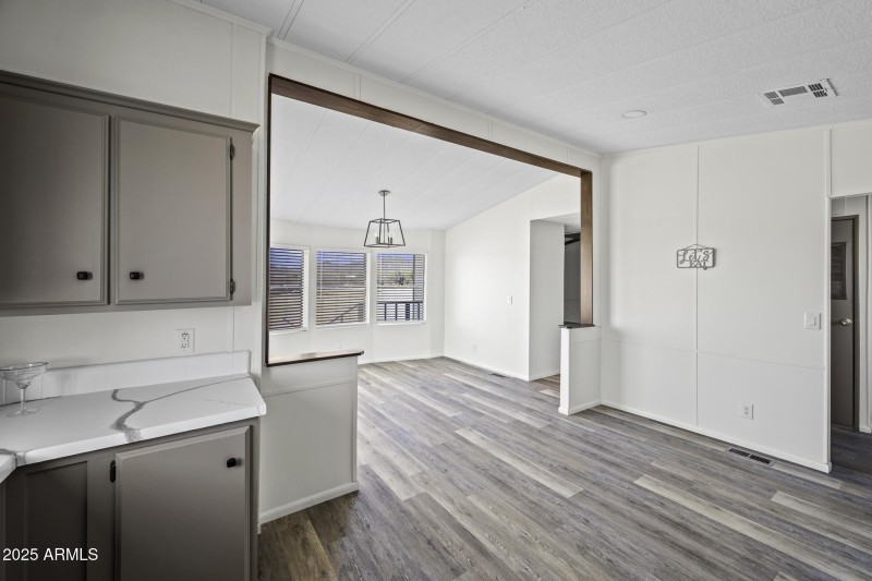 53925 W Stallion Rd-30