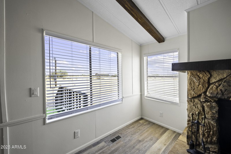 53925 W Stallion Rd-50