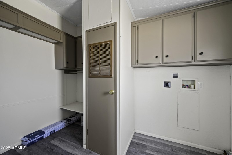 53925 W Stallion Rd-53