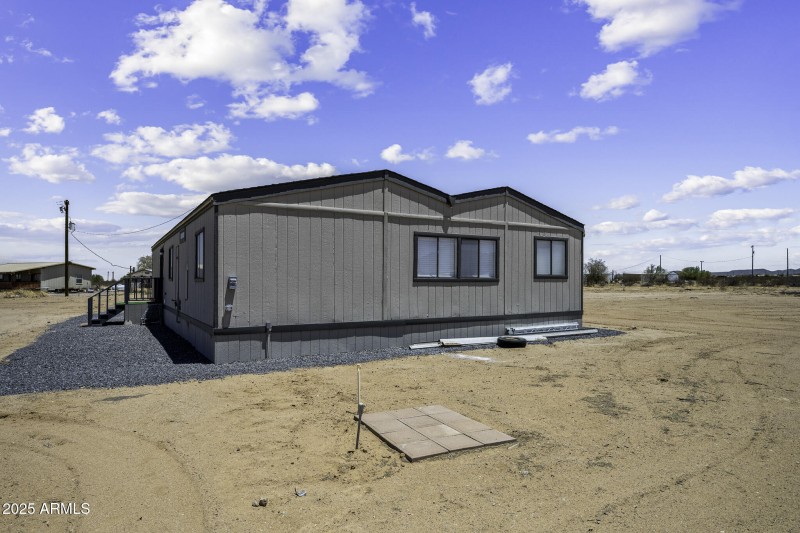 53925 W Stallion Rd-56