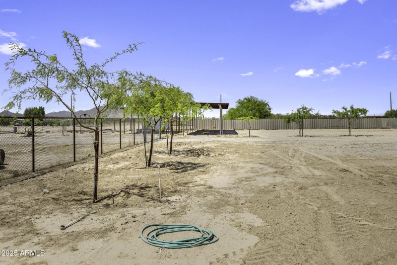 13050 N Breeze Way-45