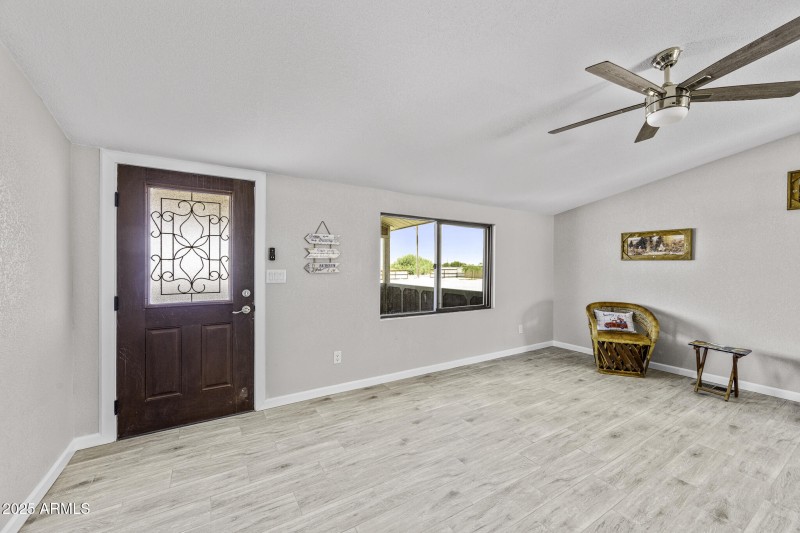 13050 N Breeze Way-57