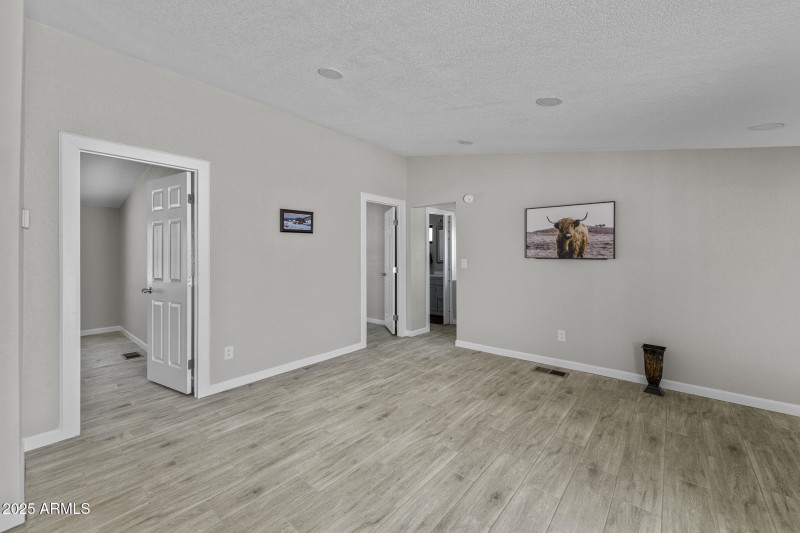 13050 N Breeze Way-60