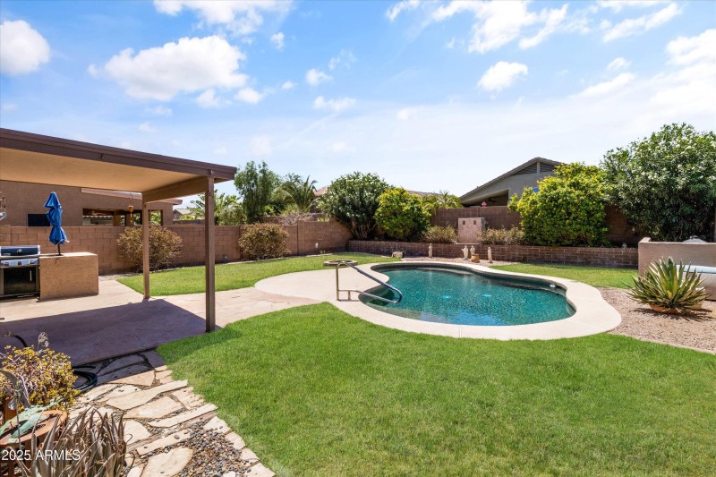 43813 W Rio Lobo Back 1