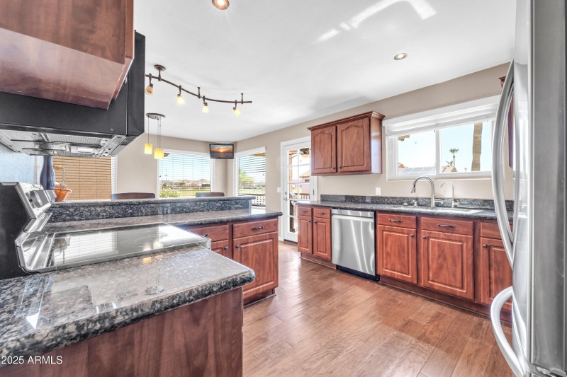16805 S 29th Pl-16