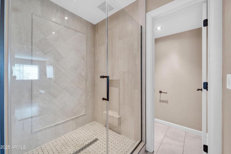 16805 S 29th Pl-18