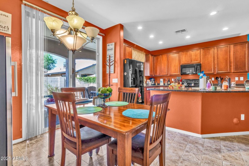 21050 E Munoz St-16