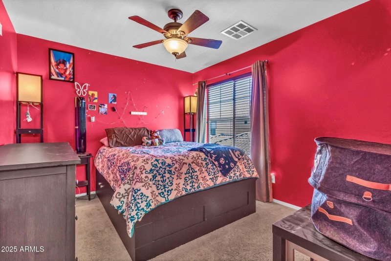 21050 E Munoz St-38