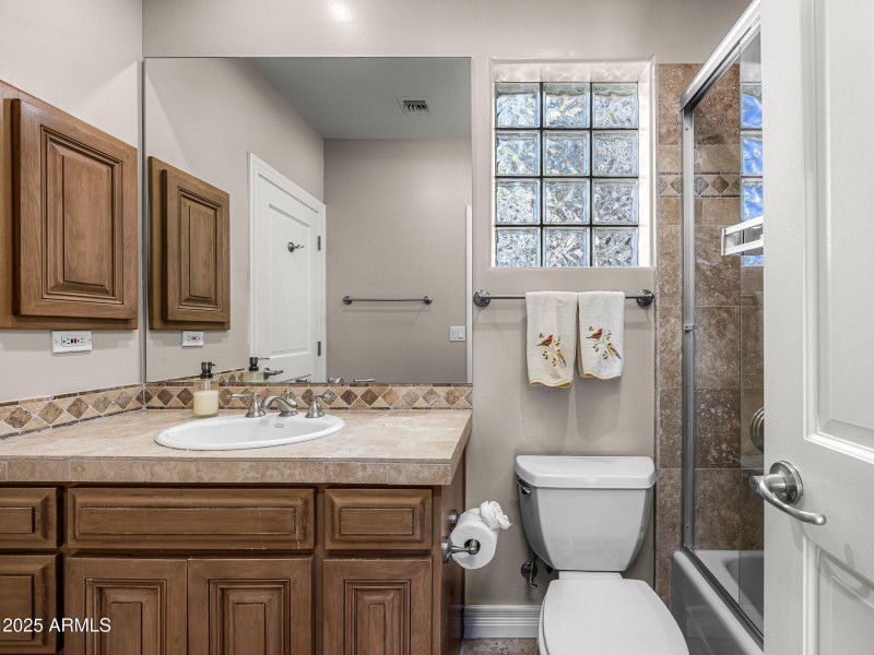 casita bathroom
