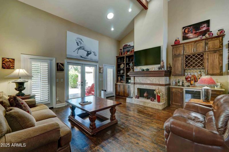 5431 E Piping Rock Rd-5