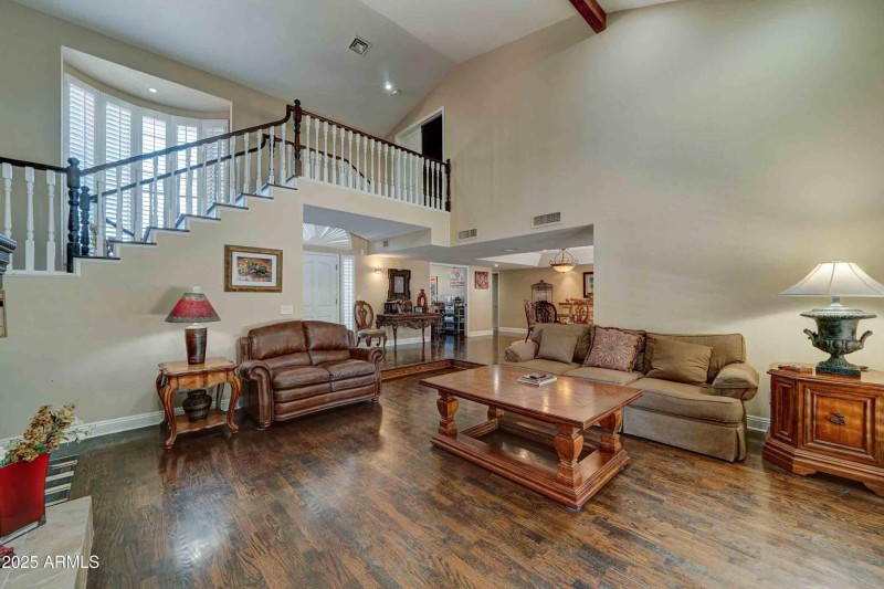 5431 E Piping Rock Rd-9