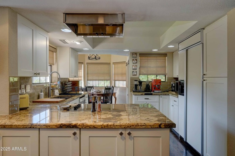 5431 E Piping Rock Rd-13