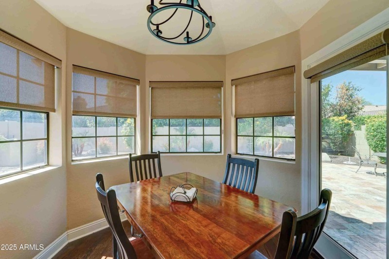 5431 E Piping Rock Rd-18