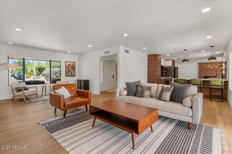 17-Living Room