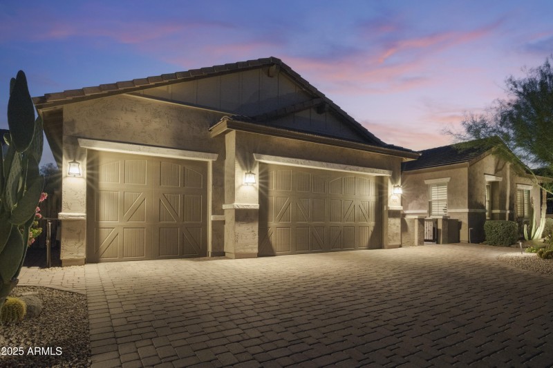 Garage Twilight 40th way