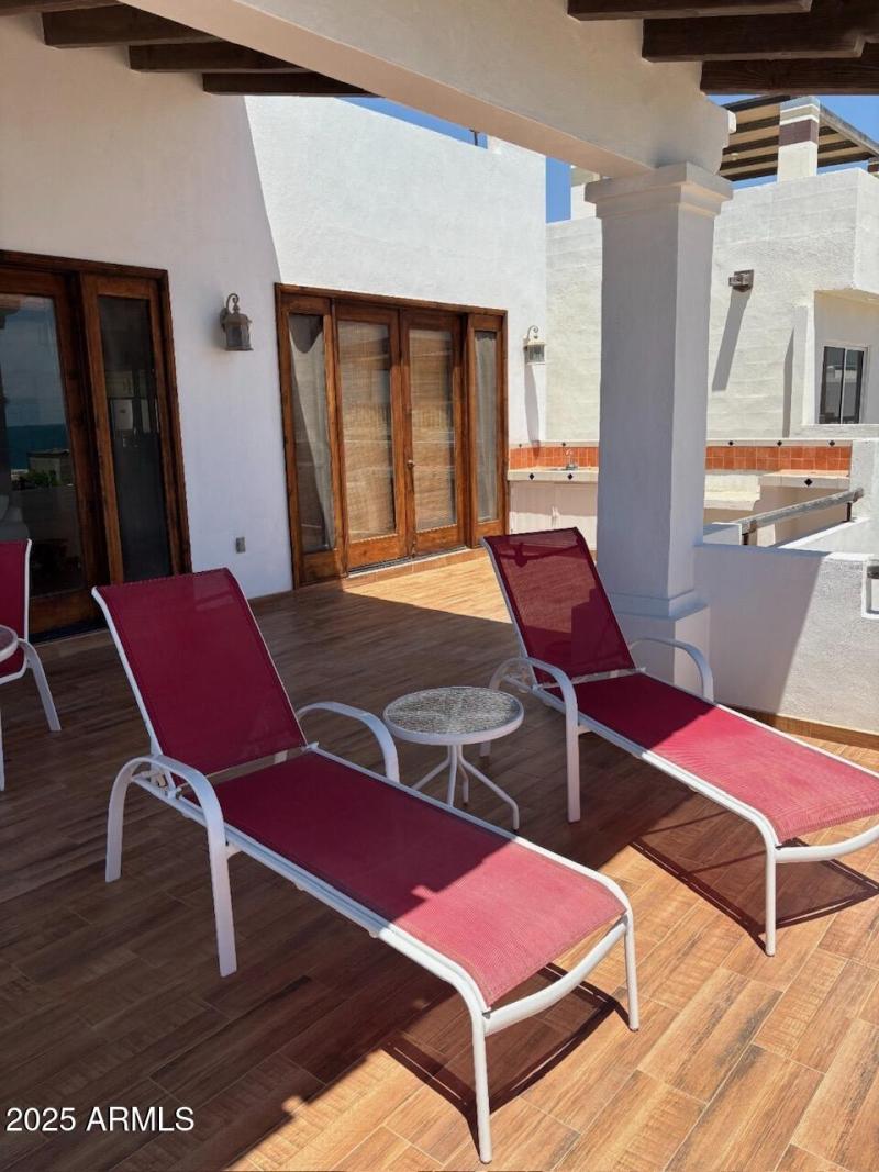 Las Conchas Patio #3