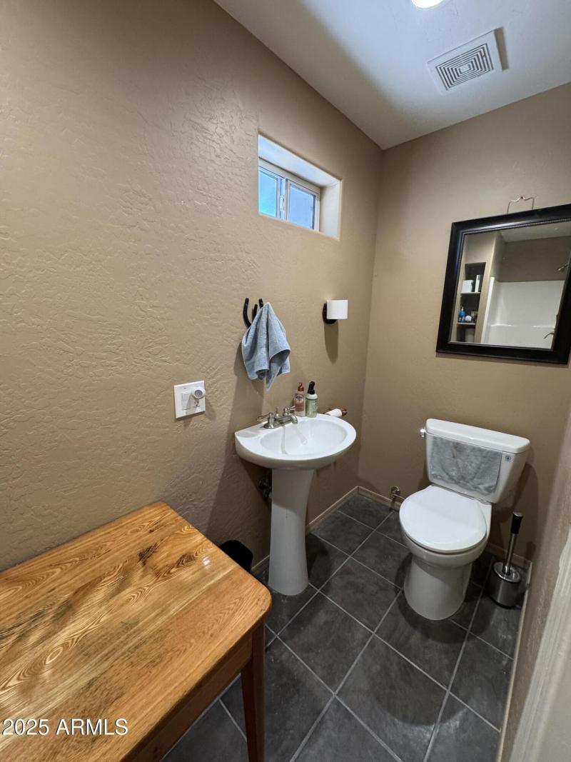 Guest suite bath