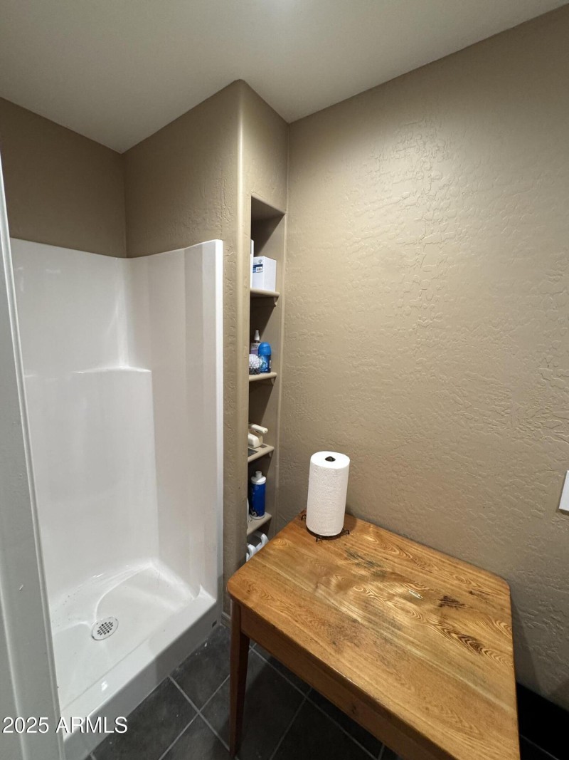 Guest suite bath