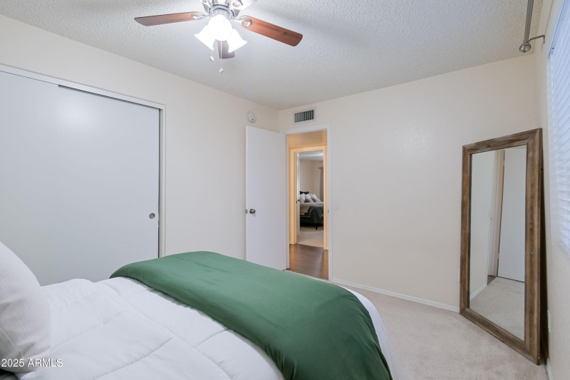 New Carpets in all Bedrooms!