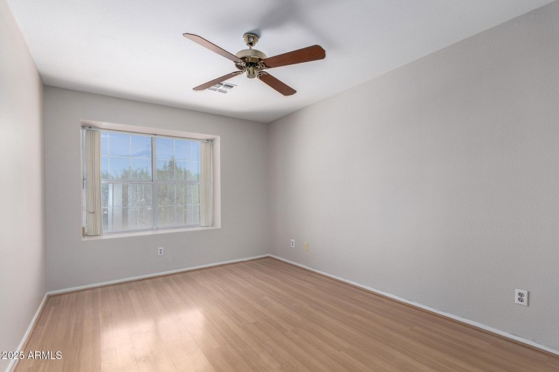 Guest bedroom 2 12th