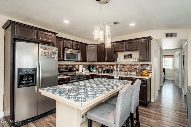11450 E Elton Ave - 11