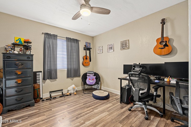 11450 E Elton Ave - 21