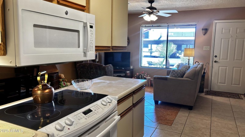 Modern kitchen