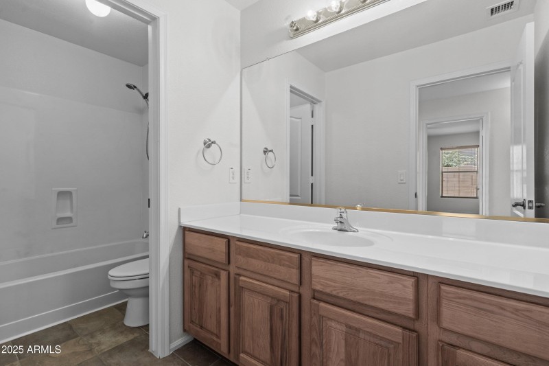2nd bathroom