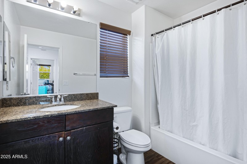 2715 N 73rd Dr-16 - Copy