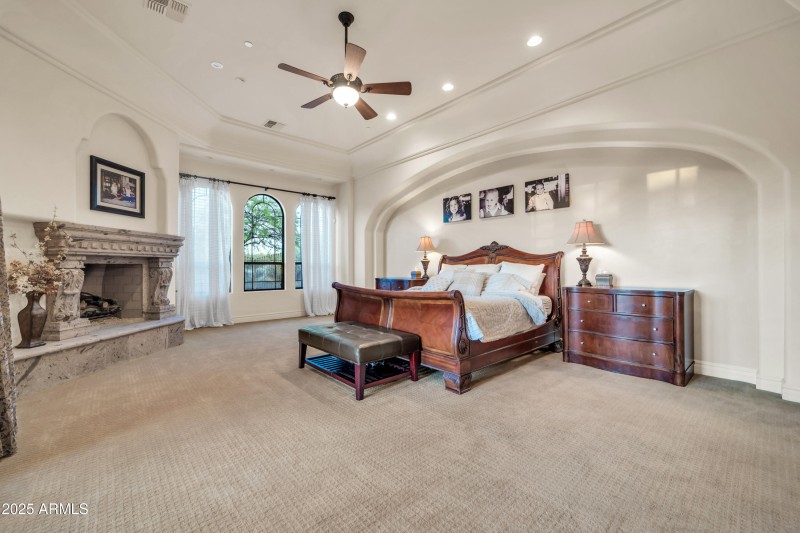 8024 E Lone Mountain Rd-41